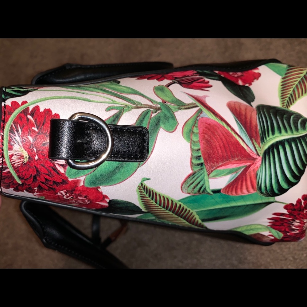 Purse - Picture 4 of 4